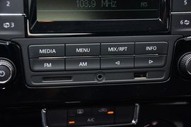 2014款大众宝来1.6L自动舒适型