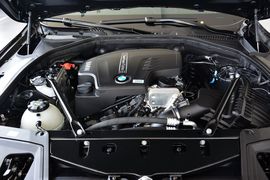 2014款宝马520i典雅型