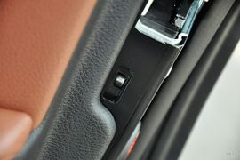 2014款宝马520i典雅型