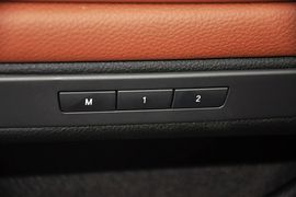 2014款宝马520i典雅型