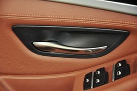 2014款宝马520i典雅型