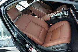 2014款宝马520i典雅型