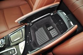 2014款宝马520i典雅型