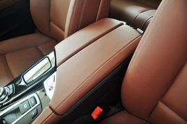 2014款宝马520i典雅型