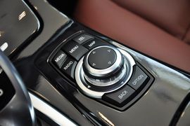 2014款宝马520i典雅型