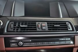 2014款宝马520i典雅型