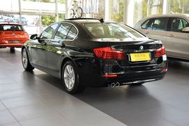 2014款宝马520i典雅型