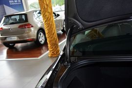 2013款大众迈腾1.8TSI