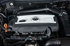 2013款大众迈腾1.8TSI