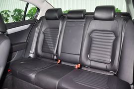 2013款大众迈腾1.8TSI