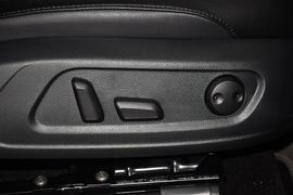 2013款大众迈腾1.8TSI