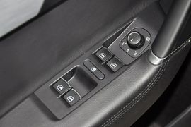 2013款大众迈腾1.8TSI