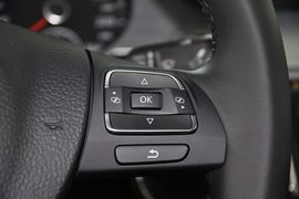 2013款大众迈腾1.8TSI