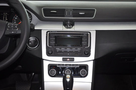 2013款大众迈腾1.8TSI