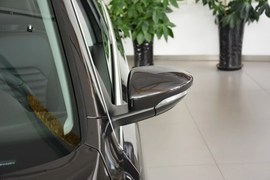 2013款大众迈腾1.8TSI