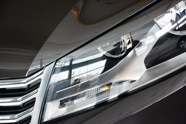 2013款大众迈腾1.8TSI