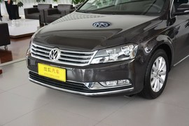 2013款大众迈腾1.8TSI