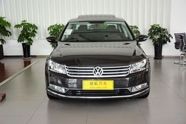 2013款大众迈腾1.8TSI