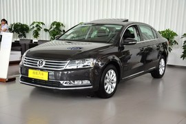 2013款大众迈腾1.8TSI