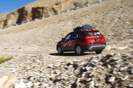 高原试驾长安CS75