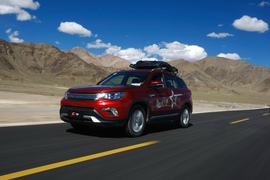 高原试驾长安CS75