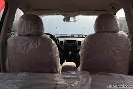 2009款陆风X8
