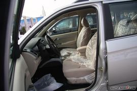 2009款陆风X8