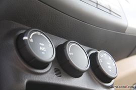 2009款陆风X8