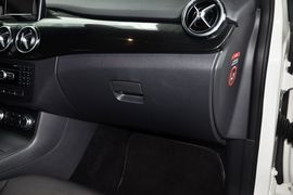 2012款奔驰B180