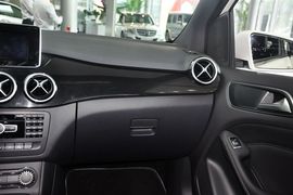 2012款奔驰B180