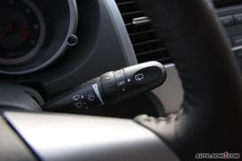 2009款陆风X8