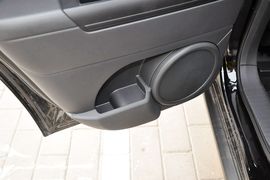 2014款Jeep指南者2.0L两驱进取版