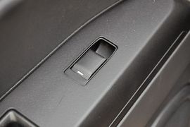 2014款Jeep指南者2.0L两驱进取版