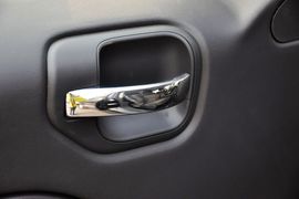 2014款Jeep指南者2.0L两驱进取版