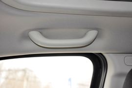 2014款Jeep指南者2.0L两驱进取版