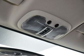 2014款Jeep指南者2.0L两驱进取版
