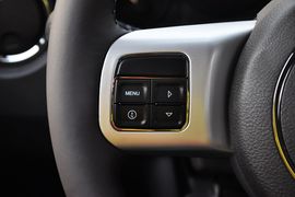 2014款Jeep指南者2.0L两驱进取版