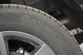 2014款Jeep指南者2.0L两驱进取版