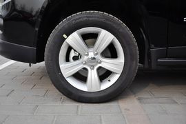 2014款Jeep指南者2.0L两驱进取版