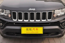 2014款Jeep指南者2.0L两驱进取版