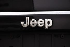 2014款Jeep指南者2.0L两驱进取版