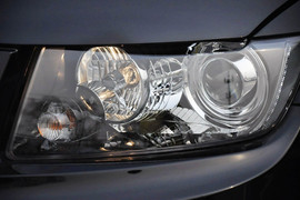 2014款Jeep指南者2.0L两驱进取版