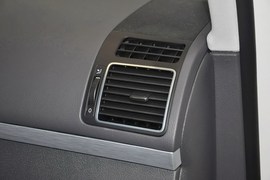 2015款大众途安1.4T自动30周年纪念版