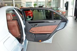 2015款奔驰E320L运动型