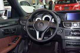 2015款奔驰E320L运动型