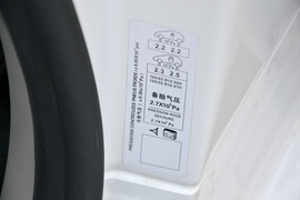 2014款雪铁龙全新爱丽舍1.6L手动