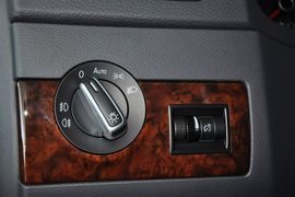 2012款大众迈特威2.0T豪华版