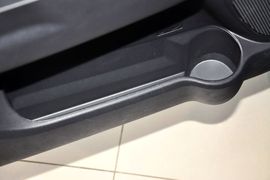 2014款三菱劲炫2.0L自动两驱超越版