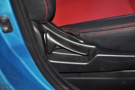 2014款三菱劲炫2.0L自动两驱超越版