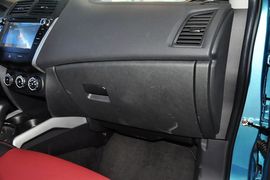 2014款三菱劲炫2.0L自动两驱超越版